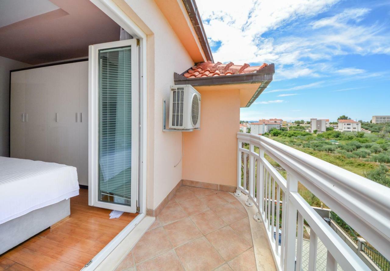 Apartments Lupe Сплит Экстерьер фото