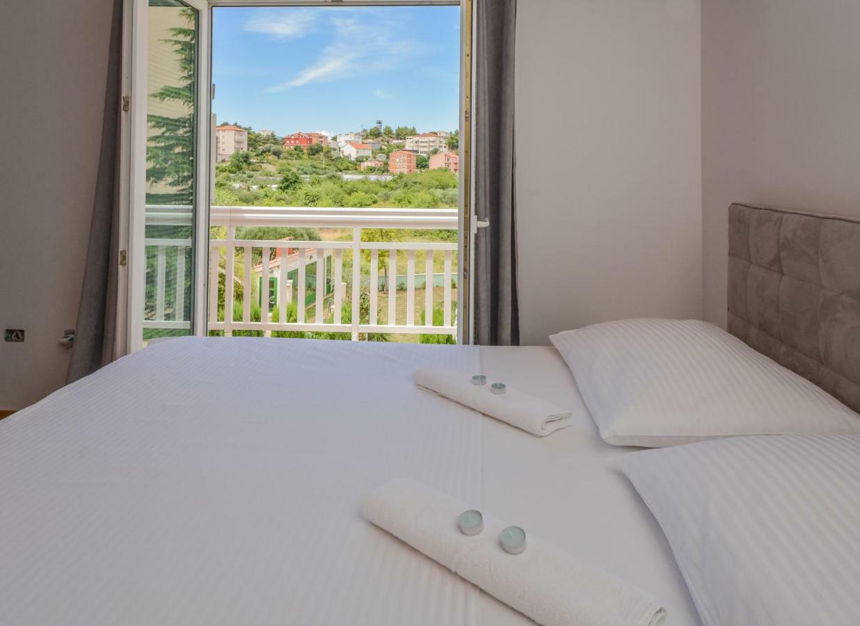 Apartments Lupe Сплит Экстерьер фото